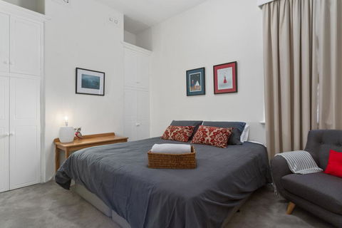 WEST NEST | Classic 3BR Hobart Terrace BEST Location, View, Close To City - E Caravan Parks 11
