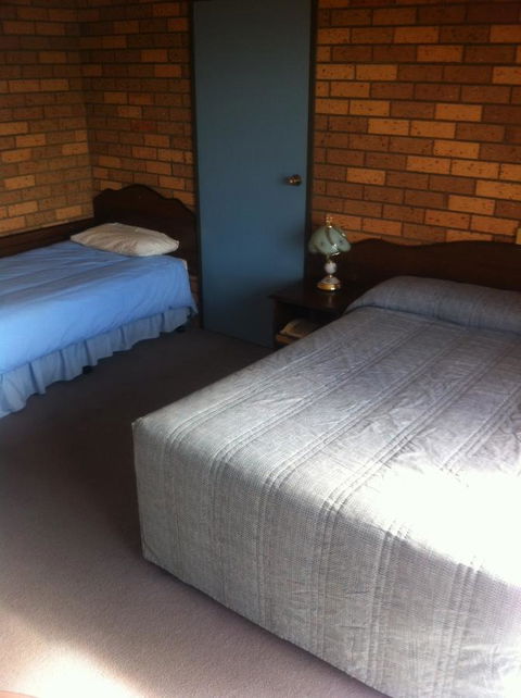 The Waterloo Hotel - E Caravan Parks 19