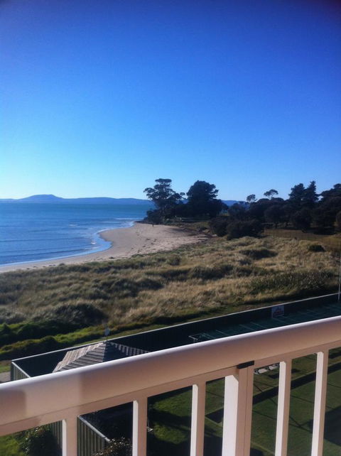 The Waterloo Hotel - E Caravan Parks 16