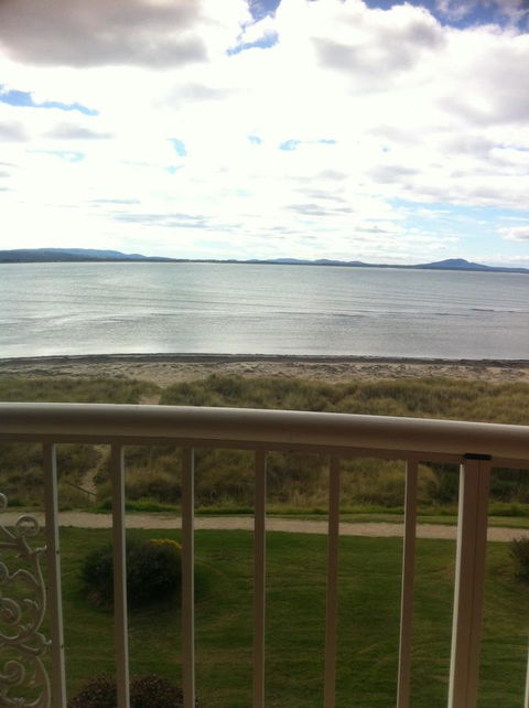 The Waterloo Hotel - E Caravan Parks 32