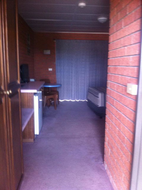 The Waterloo Hotel - E Caravan Parks 20