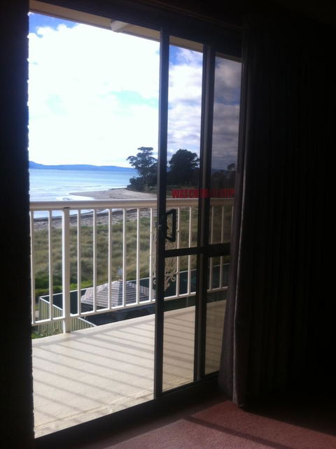 The Waterloo Hotel - E Caravan Parks 42