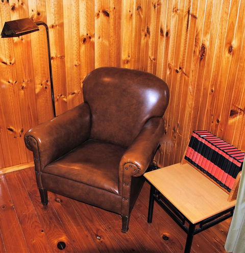 The Wombat Cottage - E Caravan Parks 7