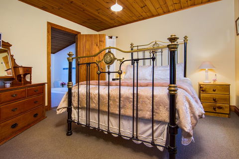 Wagners Cottages - E Caravan Parks 17