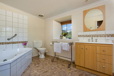 Wagners Cottages - E Caravan Parks 1