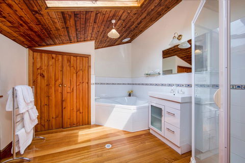 Wagners Cottages - E Caravan Parks 26