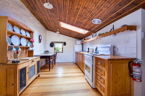 Wagners Cottages - E Caravan Parks 35