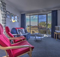 Ar Lan y Mor - E Caravan Parks