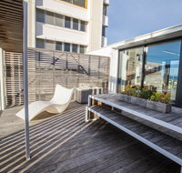 Avalon City Retreat - E Caravan Parks