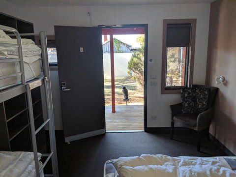 Swansea Backpacker Lodge - E Caravan Parks 2