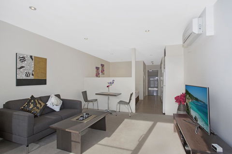 Astra Apartments Glen Waverley @Springvale RD - E Caravan Parks 13