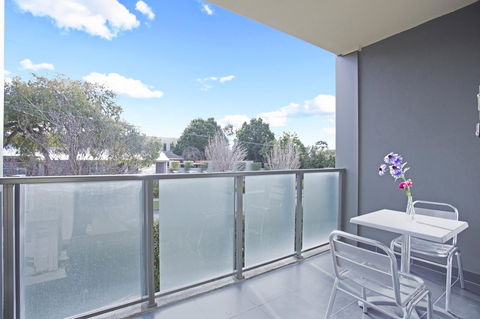 Astra Apartments Glen Waverley @Springvale RD - E Caravan Parks 10