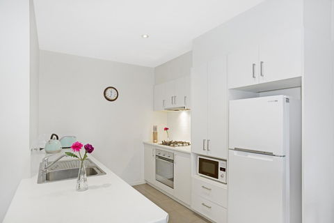 Astra Apartments Glen Waverley @Springvale RD - E Caravan Parks 16