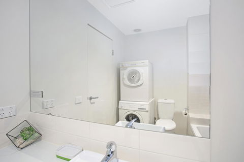 Astra Apartments Glen Waverley @Springvale RD - E Caravan Parks 20