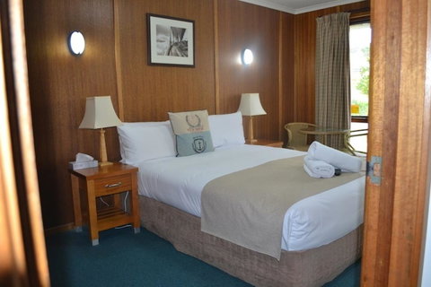 Point Lonsdale Guest House - E Caravan Parks 5