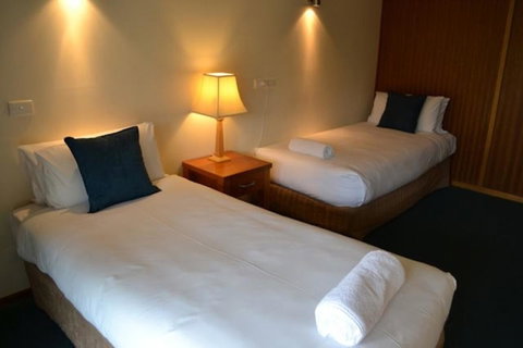 Point Lonsdale Guest House - E Caravan Parks 8
