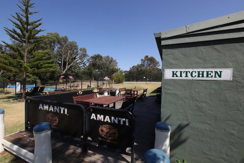 Point Lonsdale Guest House - E Caravan Parks 12