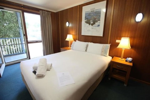 Point Lonsdale Guest House - E Caravan Parks 10