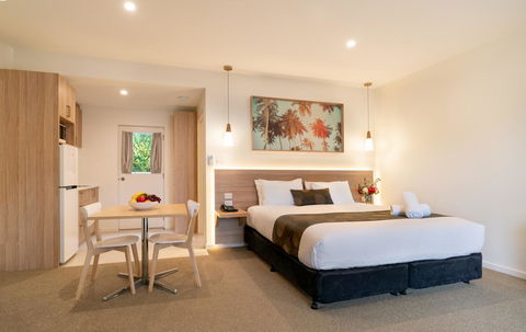 Boathouse Resort Studios And Suites - E Caravan Parks 3