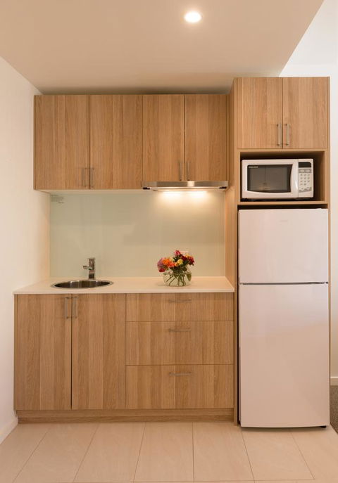 Boathouse Resort Studios And Suites - E Caravan Parks 30