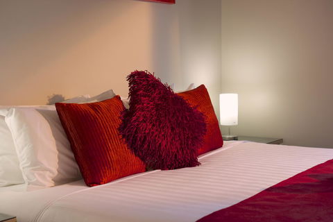Boathouse Resort Studios And Suites - E Caravan Parks 16