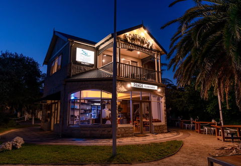 Boathouse Resort Studios And Suites - E Caravan Parks 5