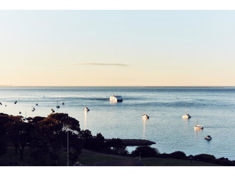 Hotel Sorrento - E Caravan Parks 22