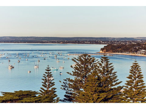 Hotel Sorrento - E Caravan Parks 23