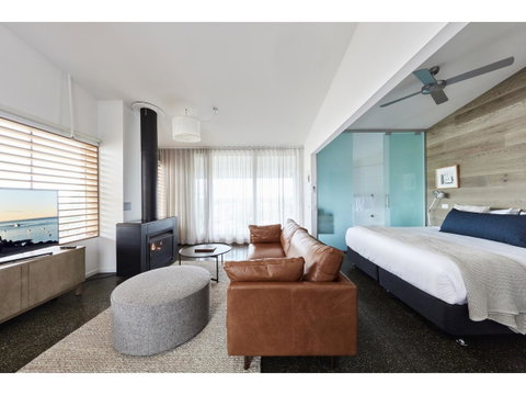 Hotel Sorrento - E Caravan Parks 5