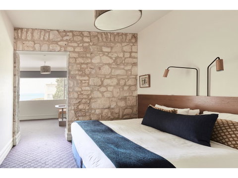 Hotel Sorrento - E Caravan Parks 10