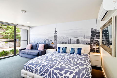 Lorne Bay View Motel - E Caravan Parks 44