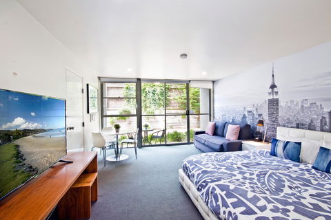 Lorne Bay View Motel - E Caravan Parks 43