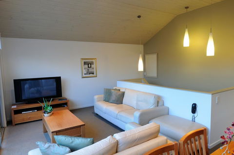 The Victoria Apartments - E Caravan Parks 6