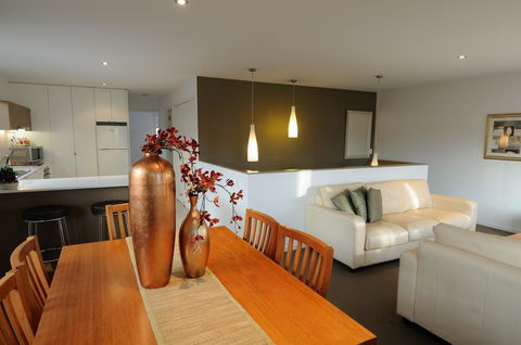 The Victoria Apartments - E Caravan Parks 14