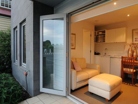 The Victoria Apartments - E Caravan Parks 19