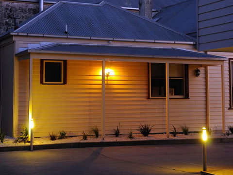 The Victoria Apartments - E Caravan Parks 23