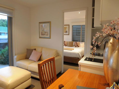 The Victoria Apartments - E Caravan Parks 20