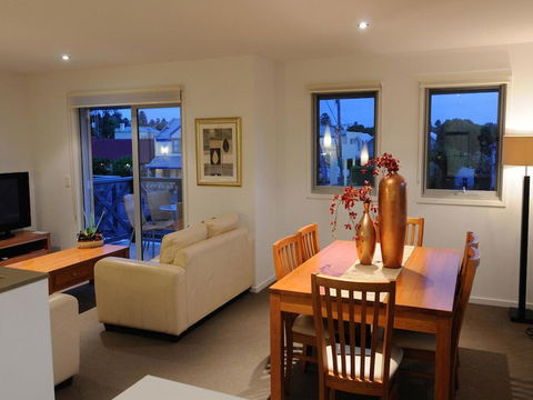 The Victoria Apartments - E Caravan Parks 37