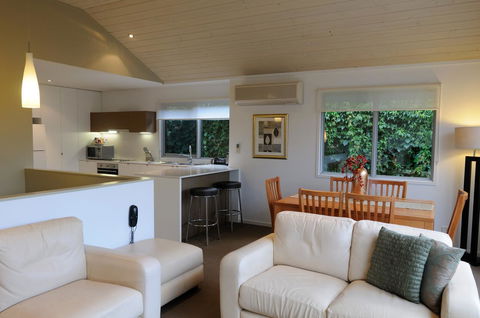 The Victoria Apartments - E Caravan Parks 11