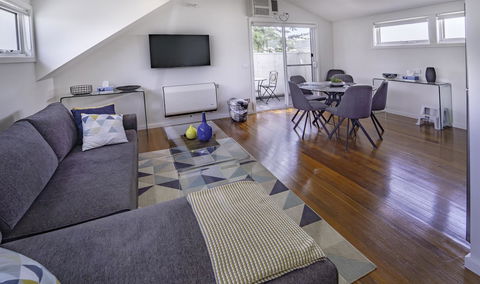 Bayview Loft - E Caravan Parks 9
