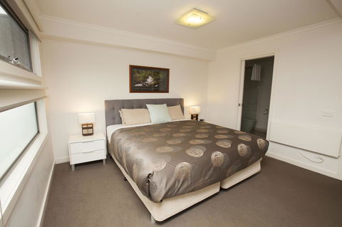 7 Falls Apartments - E Caravan Parks 22
