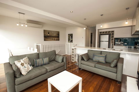 7 Falls Apartments - E Caravan Parks 11
