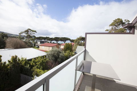 7 Falls Apartments - E Caravan Parks 6
