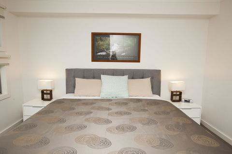7 Falls Apartments - E Caravan Parks 23