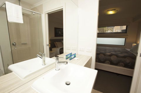 7 Falls Apartments - E Caravan Parks 17