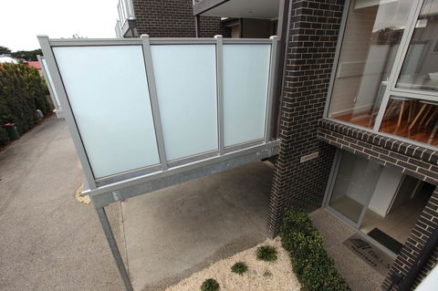 7 Falls Apartments - E Caravan Parks 7