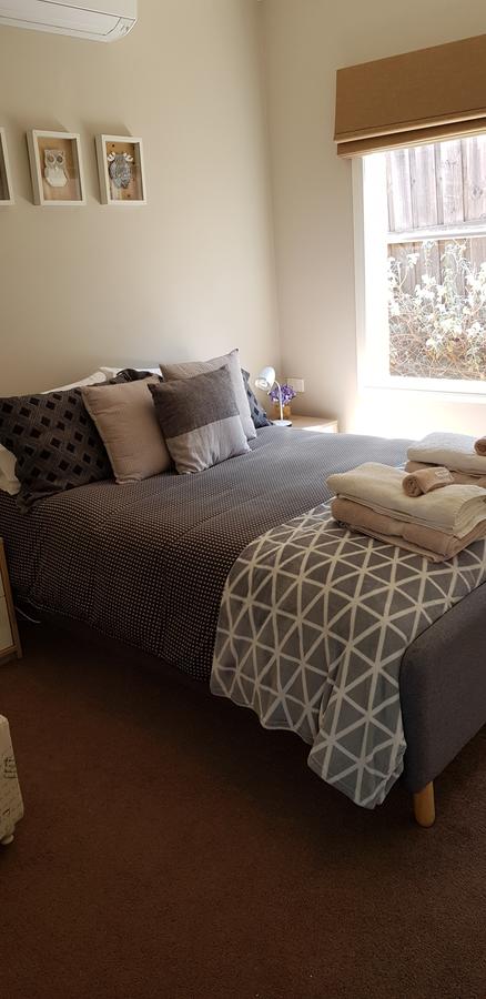 Oxford Rise Apartment - E Caravan Parks 7
