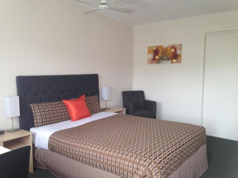 Beachcomber Motel & Apartments - E Caravan Parks 38