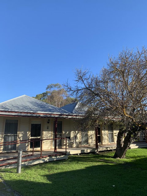 Dunkeld Studio Accommodation - E Caravan Parks 0
