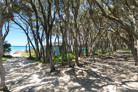 Blairgowrie Bella - Light Filled Home With Great Deck - E Caravan Parks 12